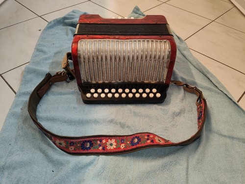 Accordion hohner erica - hohner, (1)