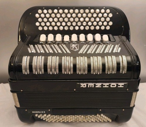 Hohner riviera iii accordion - iii,