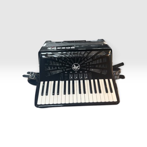 Hohner bravo iii - bravo, key